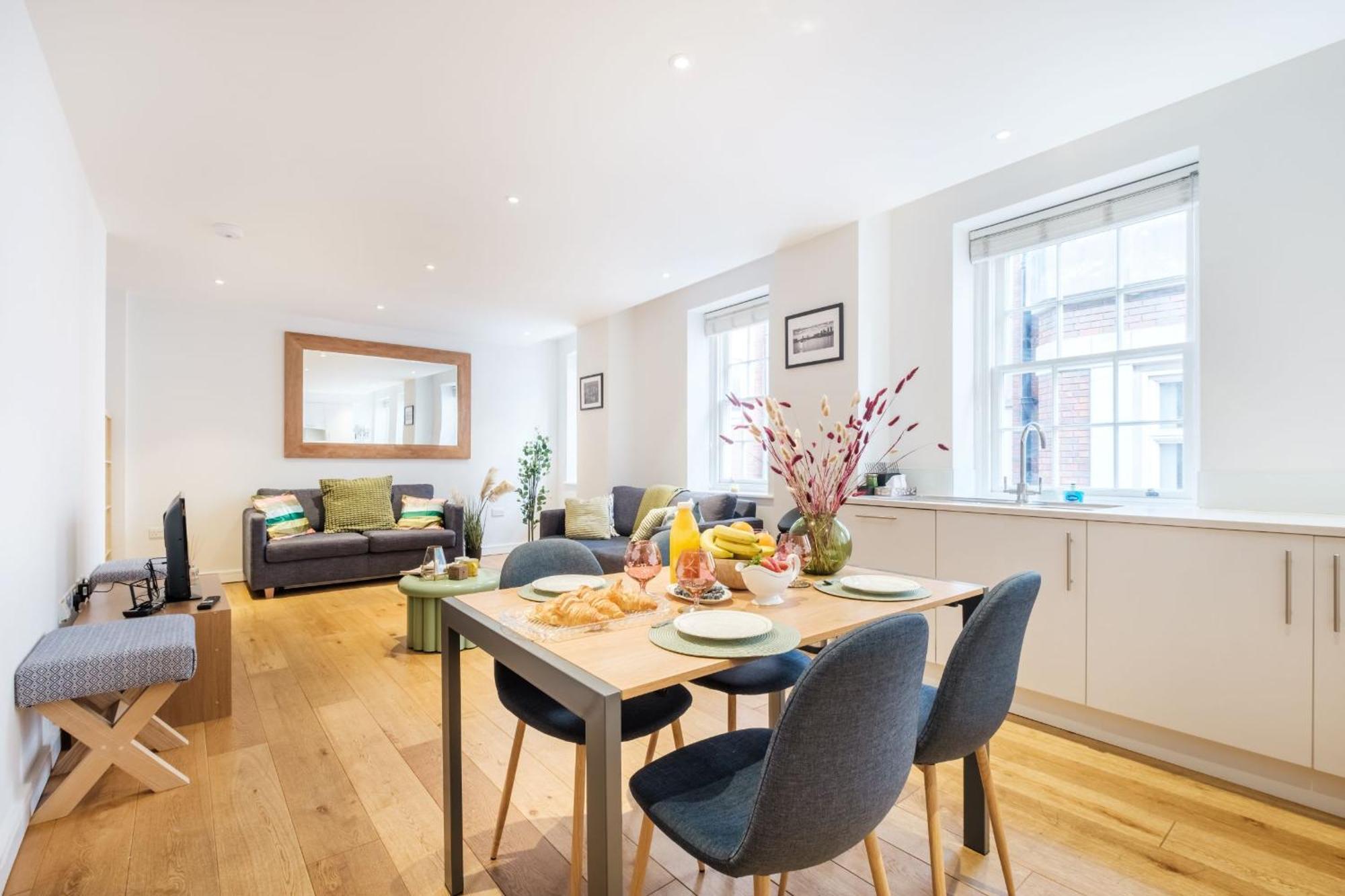 Apartament Of - 2br - Cityapartmentstay