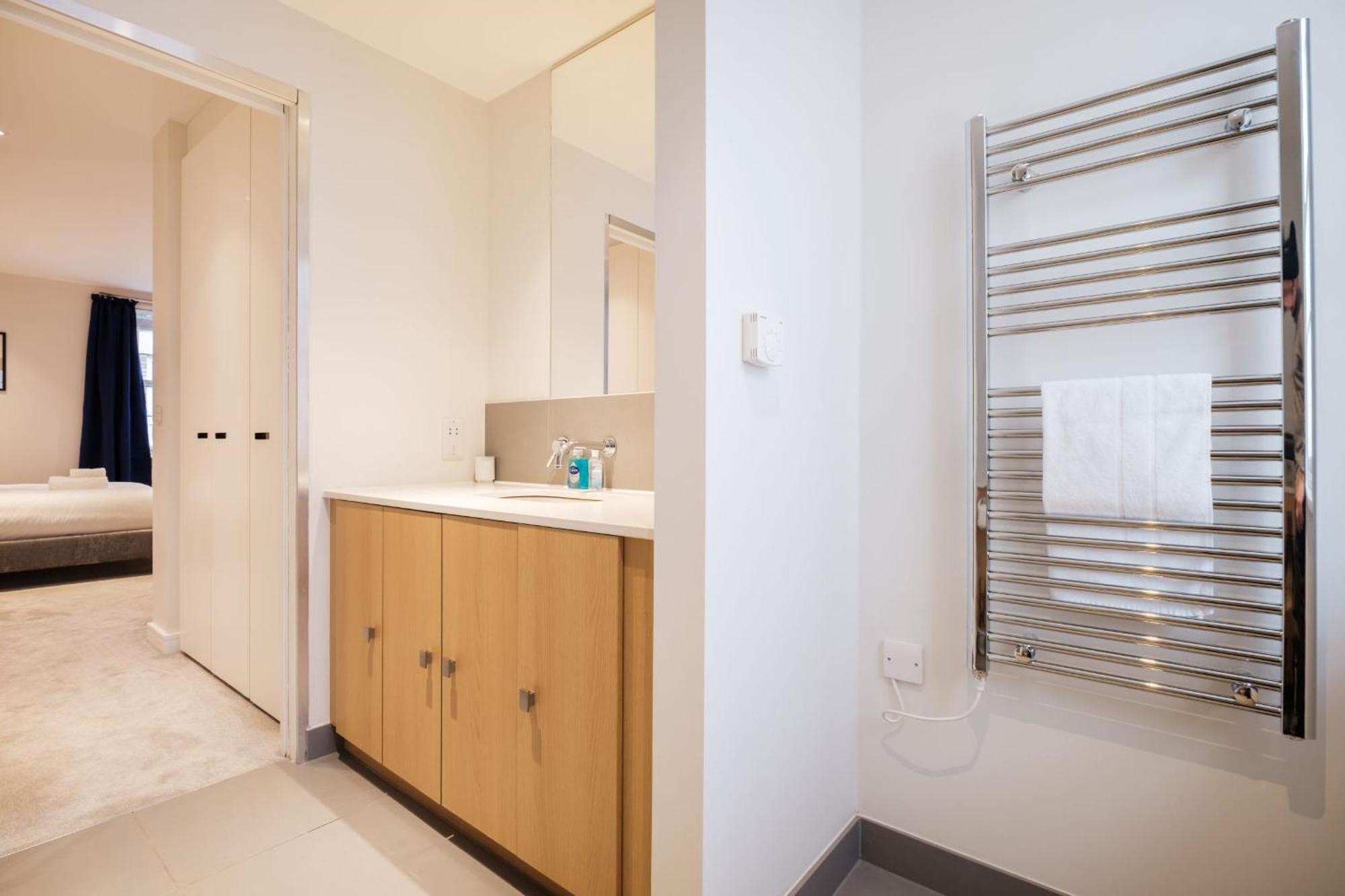 Of - 2br - Cityapartmentstay Apartament Londra