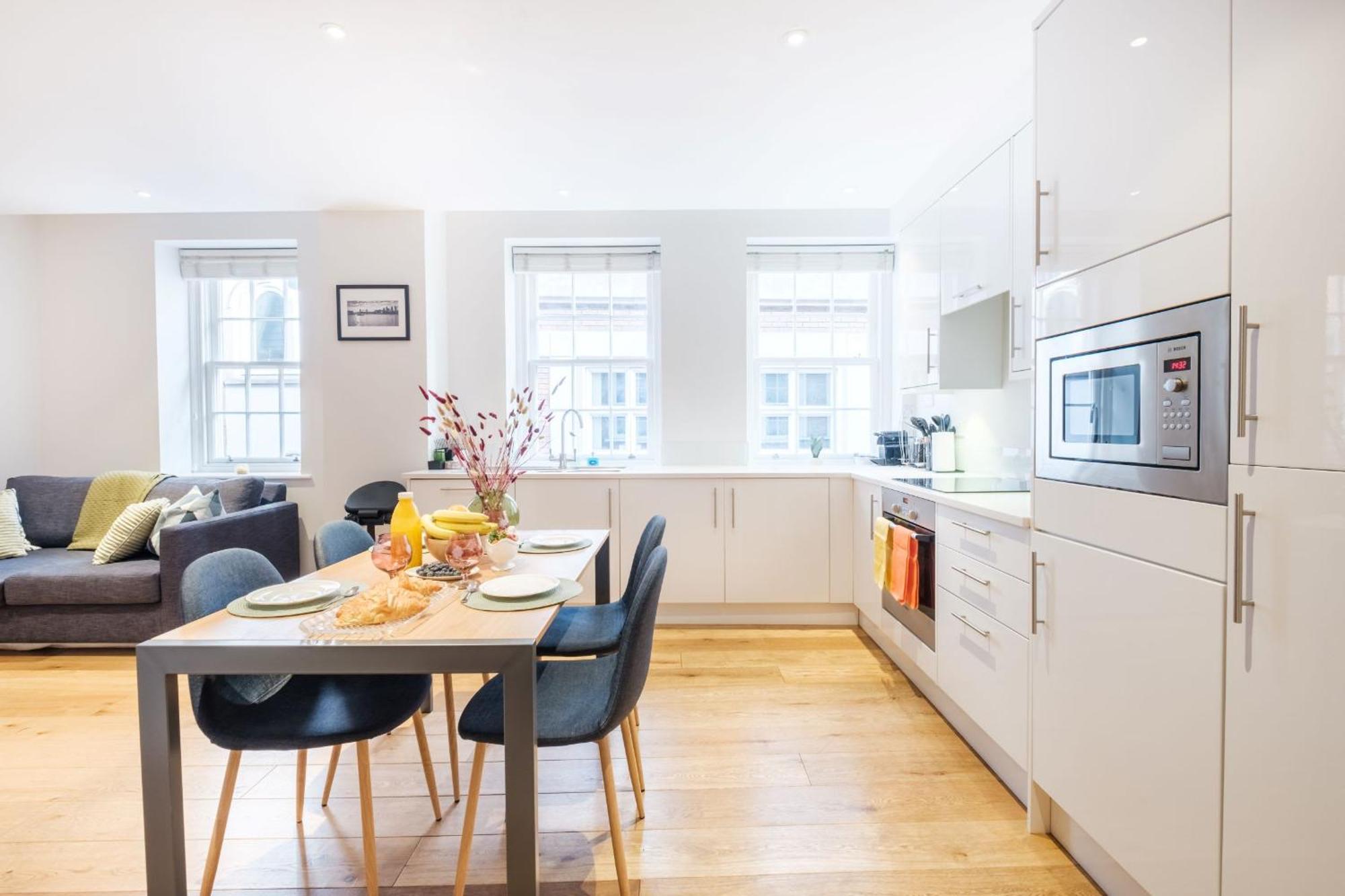 Of - 2br - Cityapartmentstay Apartament